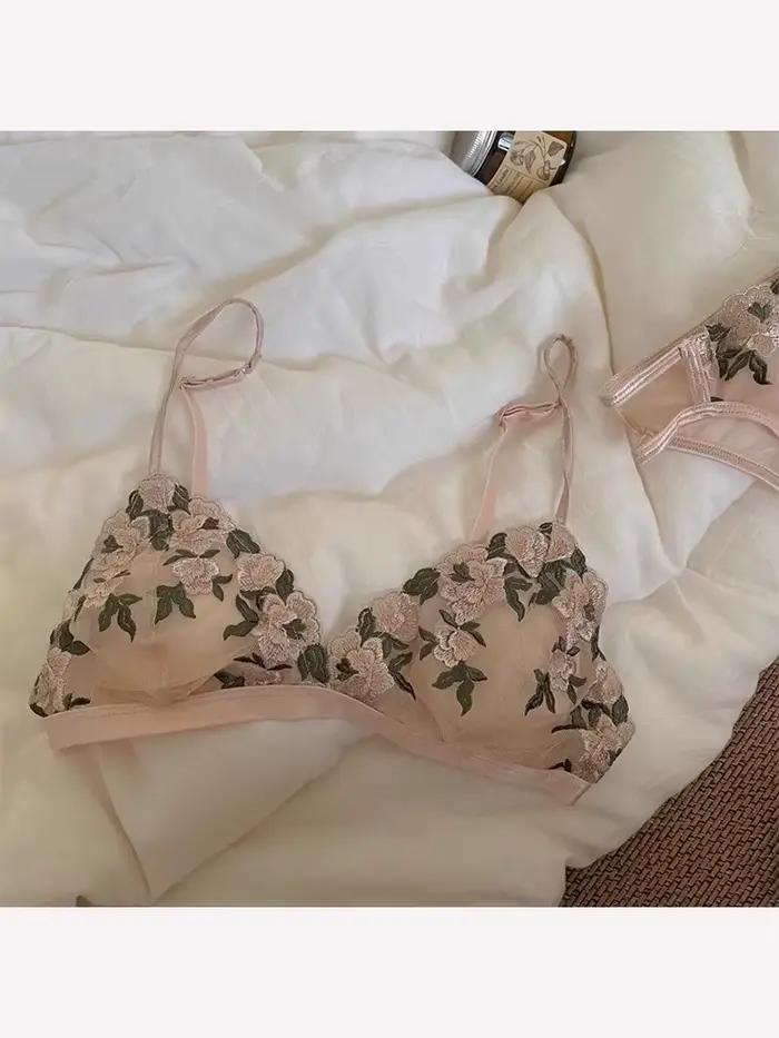Bralette en dentelle française sans armatures, soutien-gorge d'été, maille transparente sexy, confort sans fil pour petites filles, lingerie légère ultra fine