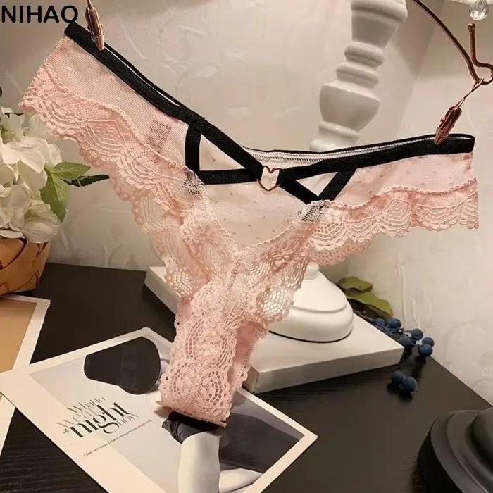 Culotte string taille basse en dentelle ajourée pour femme, motif à pois, en maille transparente
