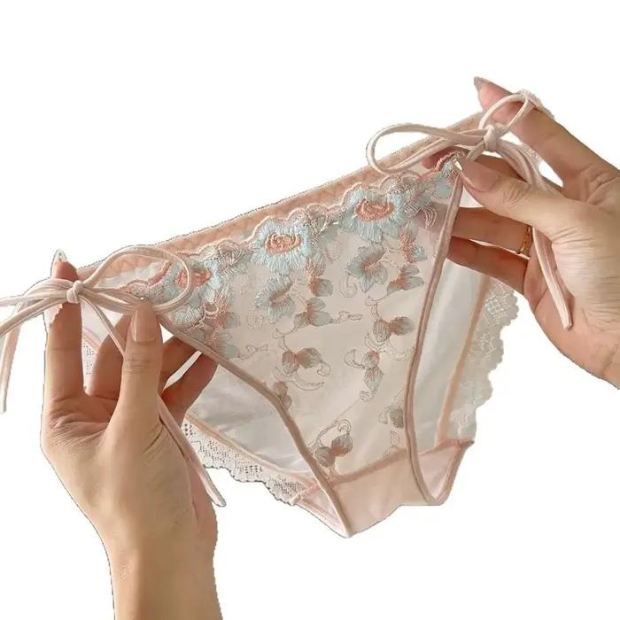 Culottes transparentes taille basse brodées de fleurs en coton avec entrejambe en coton pour femme, lingerie douce en dentelle et maille