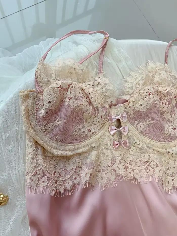 Vêtements de nuit violets pour dames, chemise de nuit à bretelles, Lingerie Sexy, cils en dentelle, pyjama en soie glacée, chemises de nuit de cour