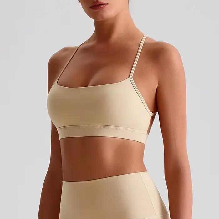 Soutien-gorge de sport brossé à faible impact pour femmes, rembourré, dos croisé, Yoga, bretelles Spaghetti, débardeur court d'entraînement de gymnastique avec bonnets amovibles