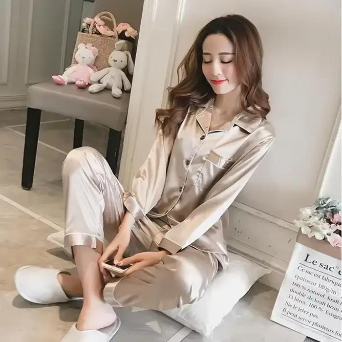 Pyjamas en soie pour femmes 2025 Sexy soie femmes Pijama ensembles vêtements de nuit à manches longues Cardigan femme glace soie maison Pijama Mujer Verano