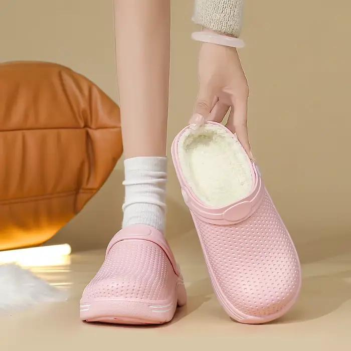 Gardez vos pieds au chaud à la maison en hiver! Pantoufles en peluche de couleur unie, verrouilles en polaire épaisse dans la chaleur sans cause la sueur, semelles antidérapantes silencieuses et résis