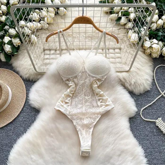 Femmes Sexy licou dentelle body Chic mode élastique Bodycone combinaisons printemps chaud doux gothique combishorts