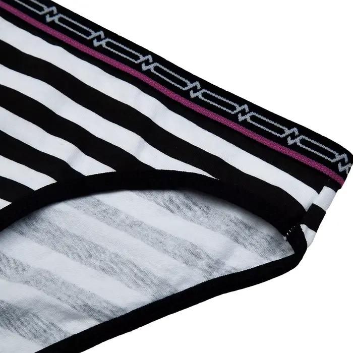 Sexy bavlněné kalhotky pro ženy