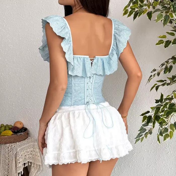 Corset multicolores avec manches courtes à volants, fermeture avant à crochets, décolleté cœur, style cottagecore, bustier ajusté
