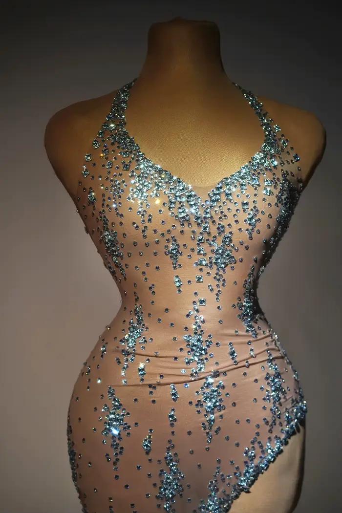 Mini robe de discothèque pour chanteur, vêtements de spectacle sur scène, robe asymétrique de fête de Bar, strass scintillants, robe en maille sans manches Xinghe