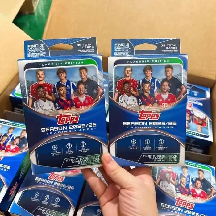 Collection de cartes Topps authentiques saison 2025-26 UCC Champions League European War UEFA Club Competition Football Flagship Series